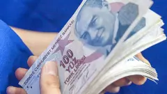 7 Aylık Maaş Krizi Sokağa Taştı: 540 Belediye Personelinden Çarşı Ortasında Dev Protesto